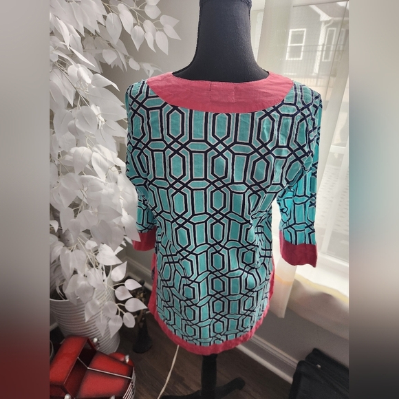 Simply Southern Geometric Patterned Women's Top - Pink and Blue Size Medium - Picture 5 of 10
